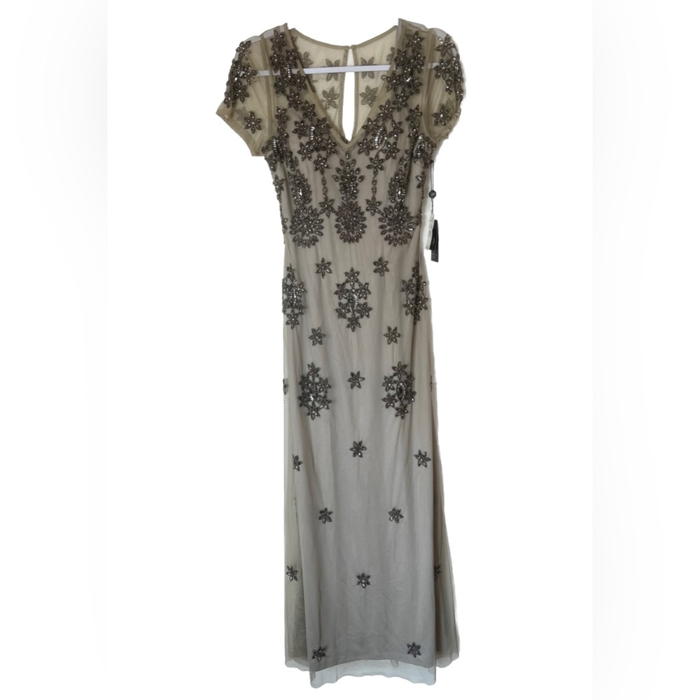 NWT Adrianna Papell Cap Sleeve Fully Beaded Gown Size 4